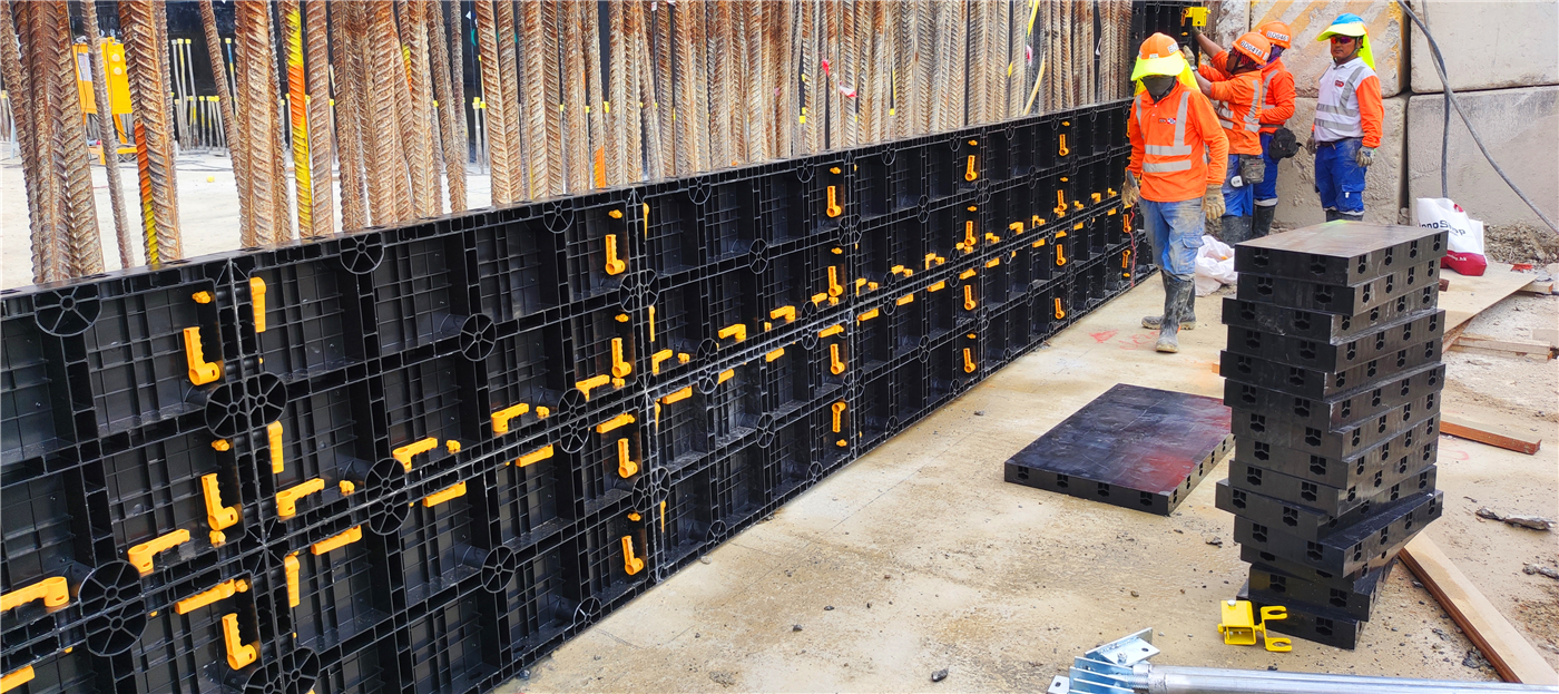 HongKong Metro Station Project apply Zolo ZPlastk™80 Molular Plastic Formwork