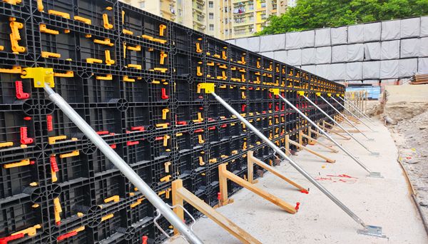 HongKong Metro Station Project apply Zolo ZPlastk™80 Molular Plastic Formwork